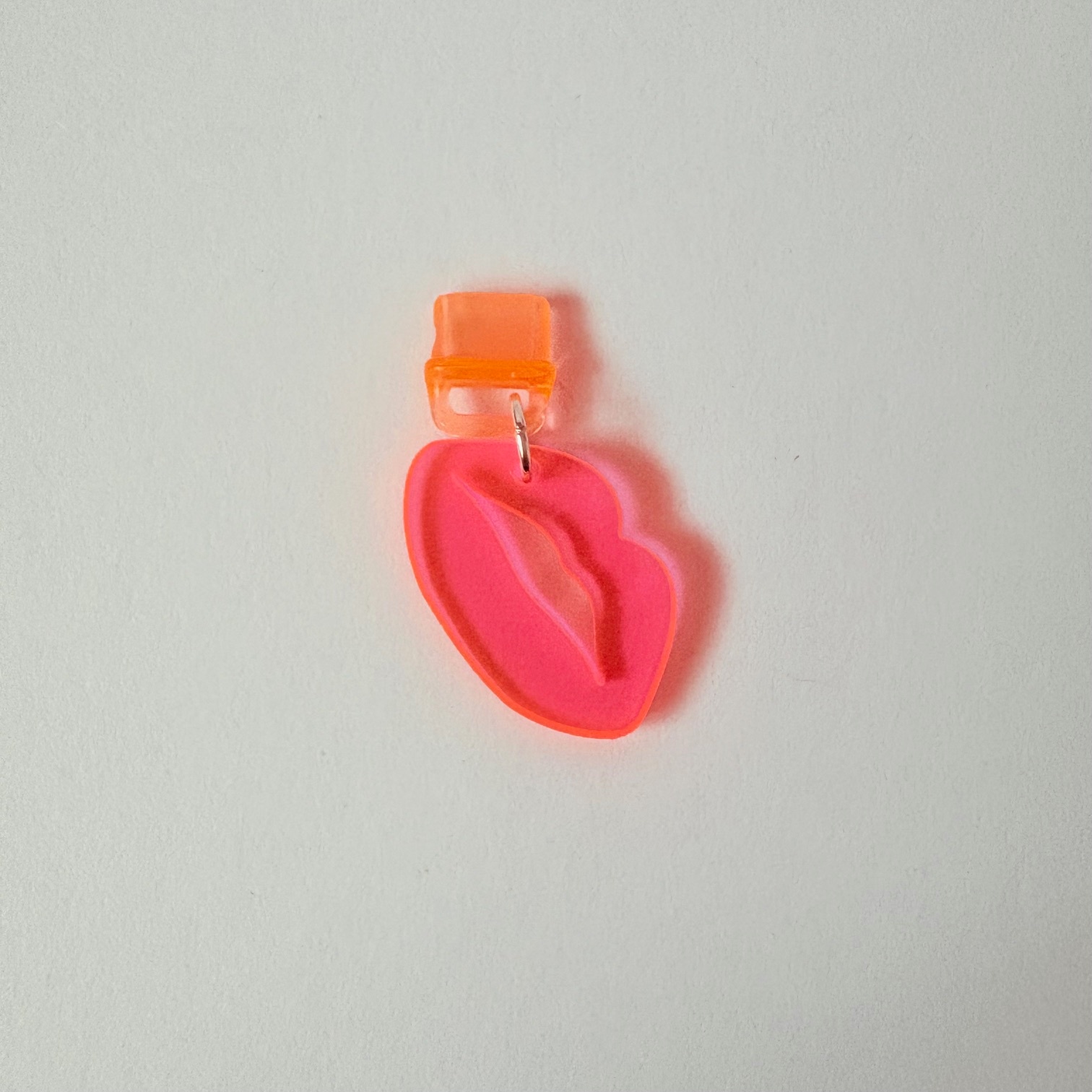 💋 Neon Kisses USB-C Charm