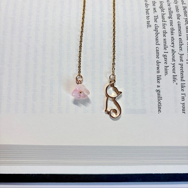 Gold Cat Silhouette & Pink Blossom Chain Bookmark