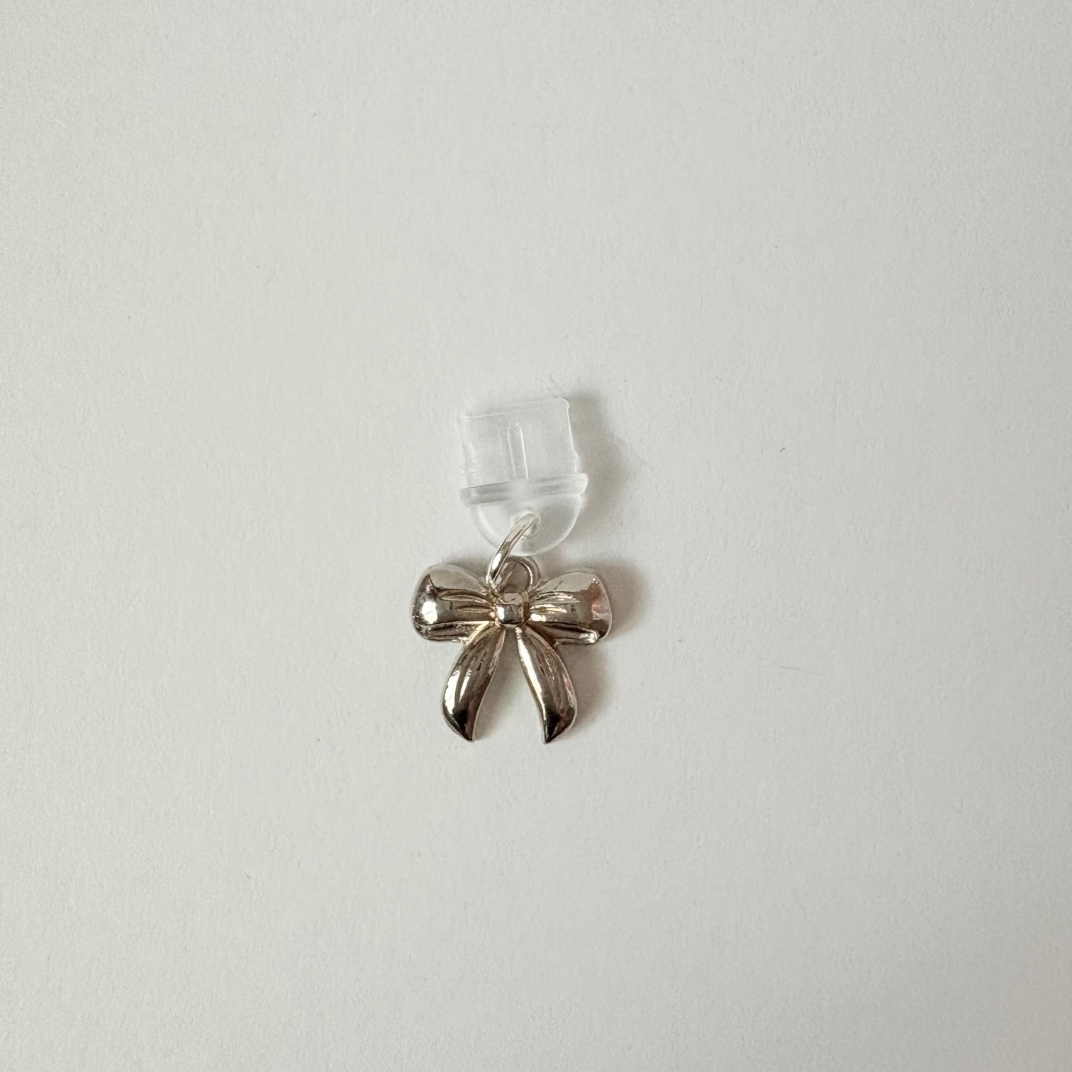🎀 Elegant Bow USB-C Charm