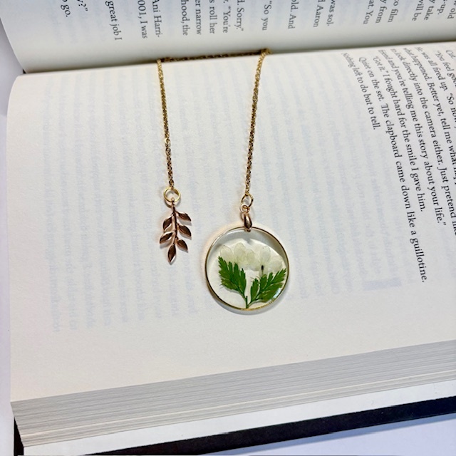 Pressed Flower & Leaf Resin Gold Chain Bookmark